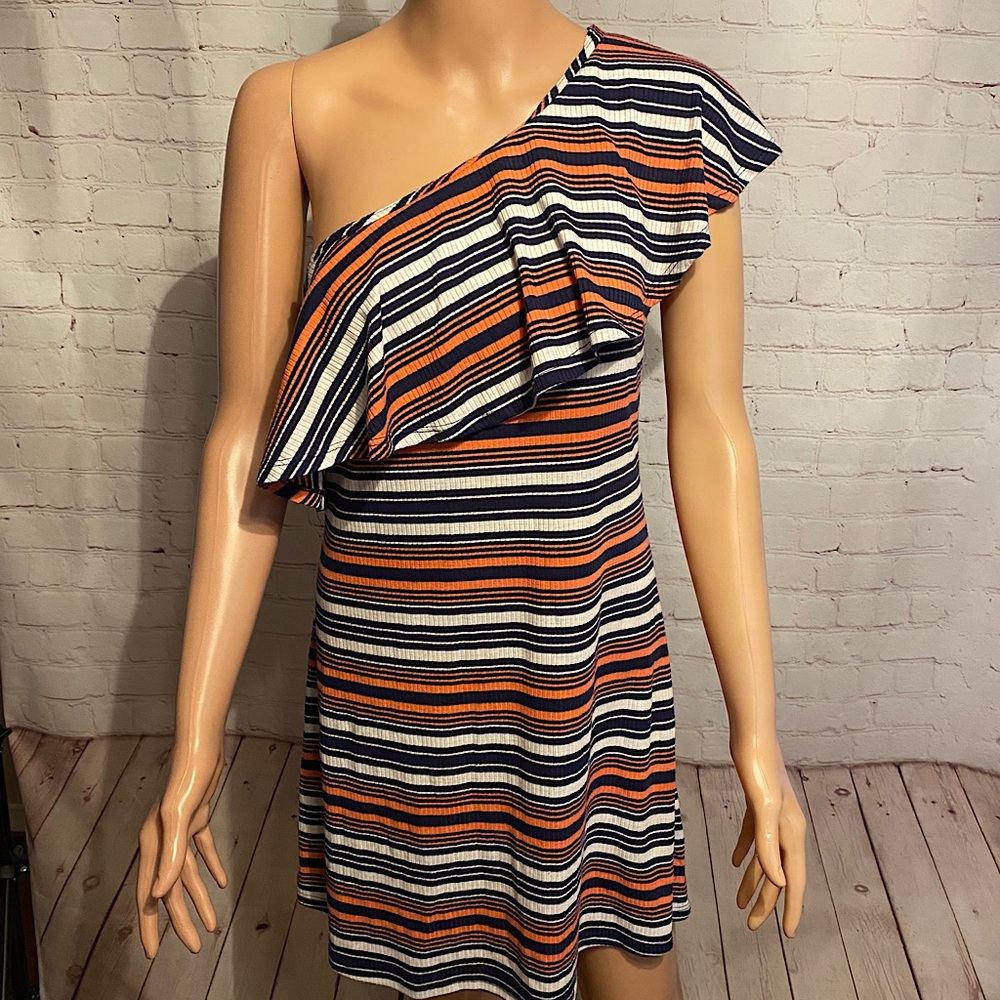 Love Fire nwt stripped one shoulder dress size medium one shoulder